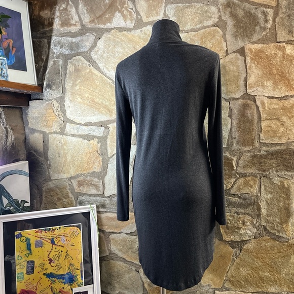 Lolë Villeray Half-Zip Athletic Knit Dress - Picture 4 of 7